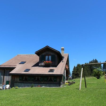 Les Mourriaux Apartment Chateau-d'Oex Exterior photo